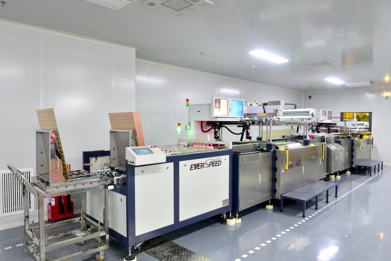 一級配線機自動シルク印刷機（恒達友創）